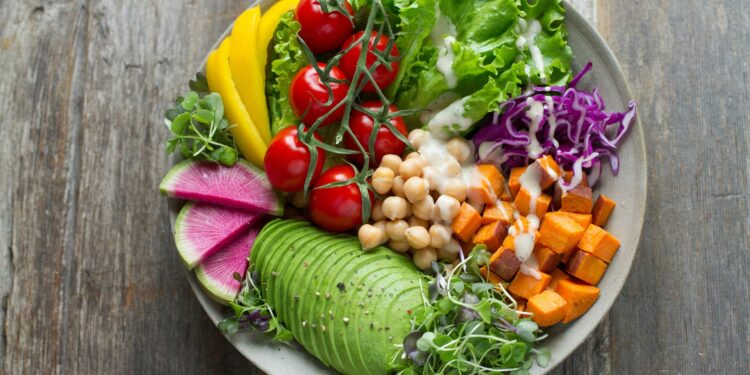 Is Clean Eating Worth the Hype? Here’s What You Need to Know